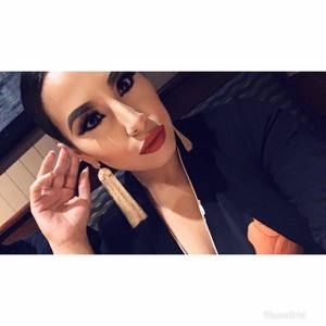 Meet your Posher, Araceli